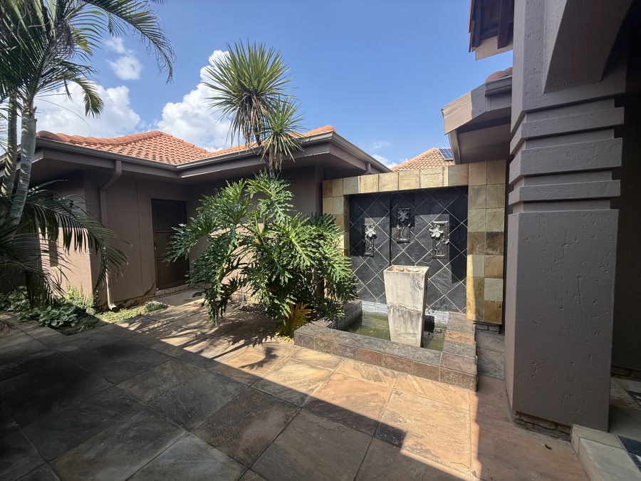 4 Bedroom Property for Sale in Pecanwood Estate North West